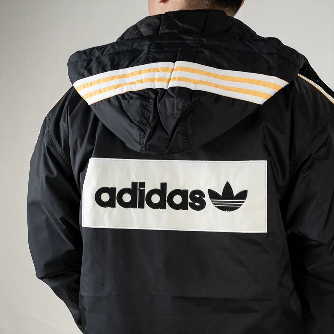 Jaket musim dingin Adidas SST Stadium 3