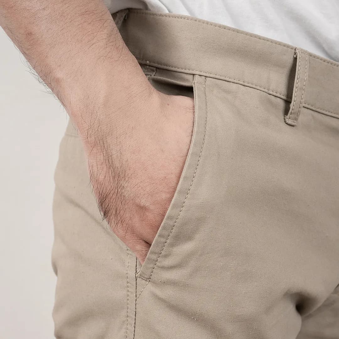 Celana panjang chinos Giordano 3