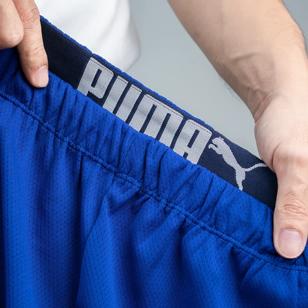 Celana pendek olahraga Puma blue 5