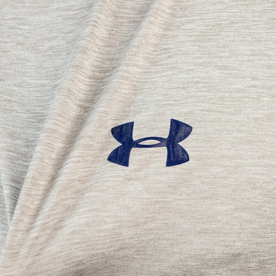 Kaos olahraga Under Armour var 1 3