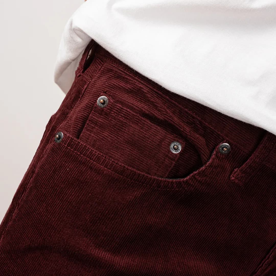 Celana panjang corduroy GAP skinny fit maroon 4