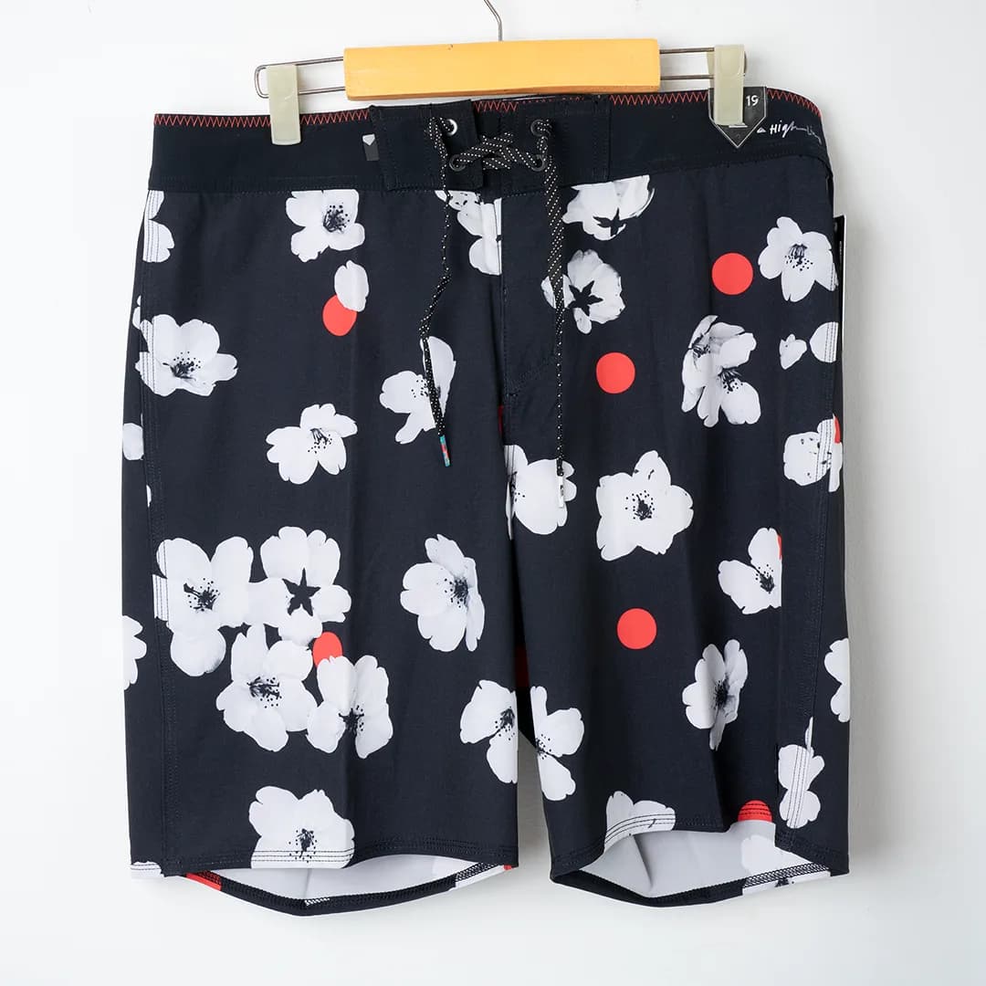 Celana renang boardshorts Quiksilver size 34