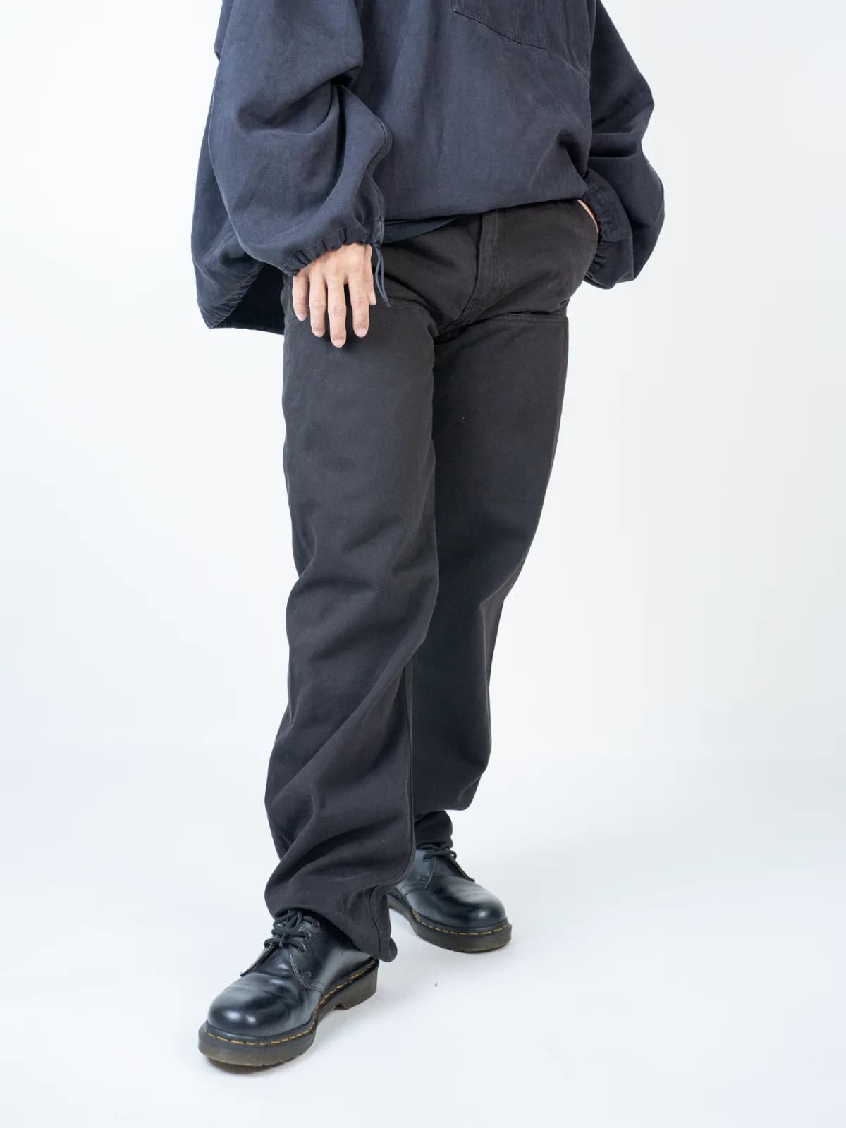 Celana jogger GAP x YZY oversized 3
