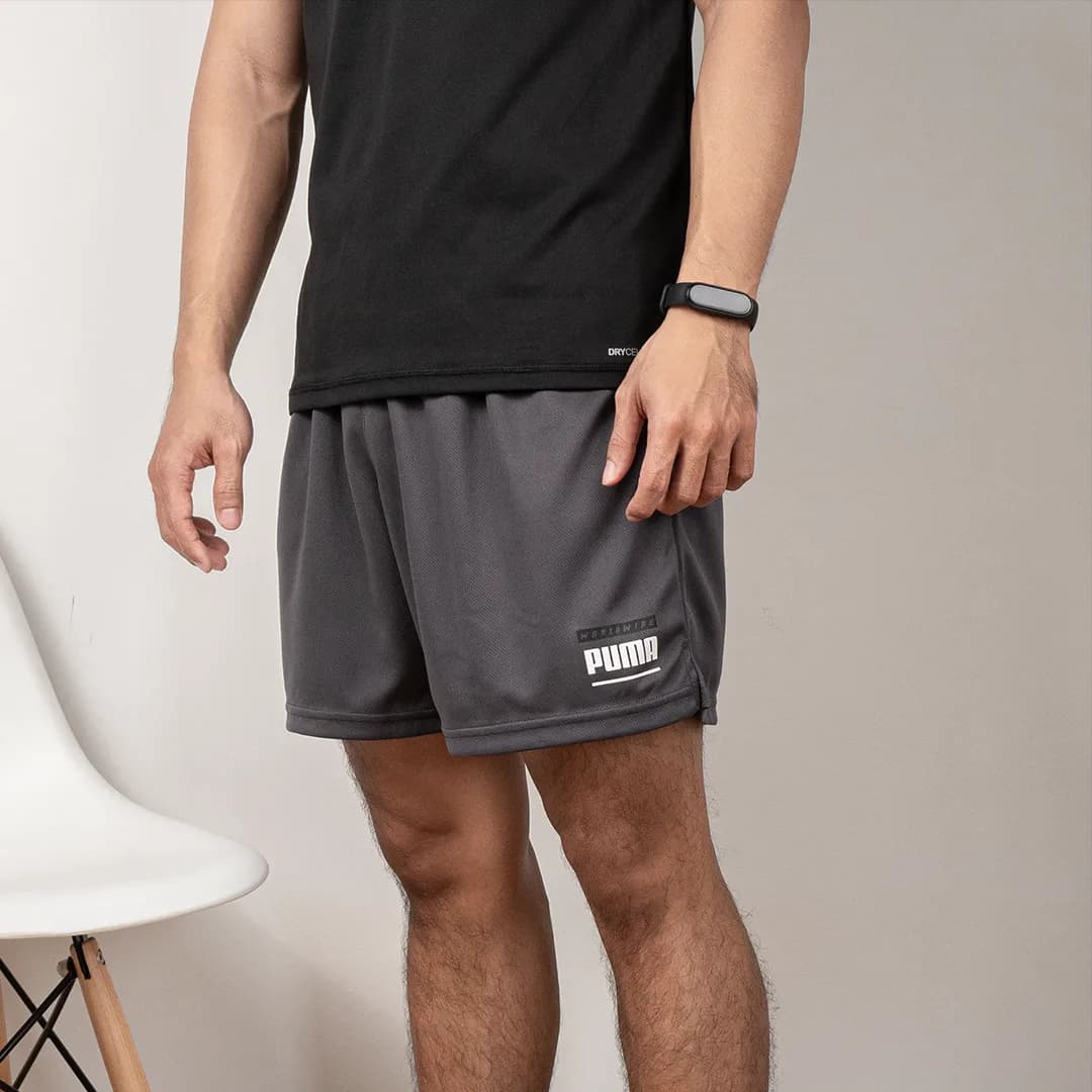 Celana pendek olahraga Puma WW