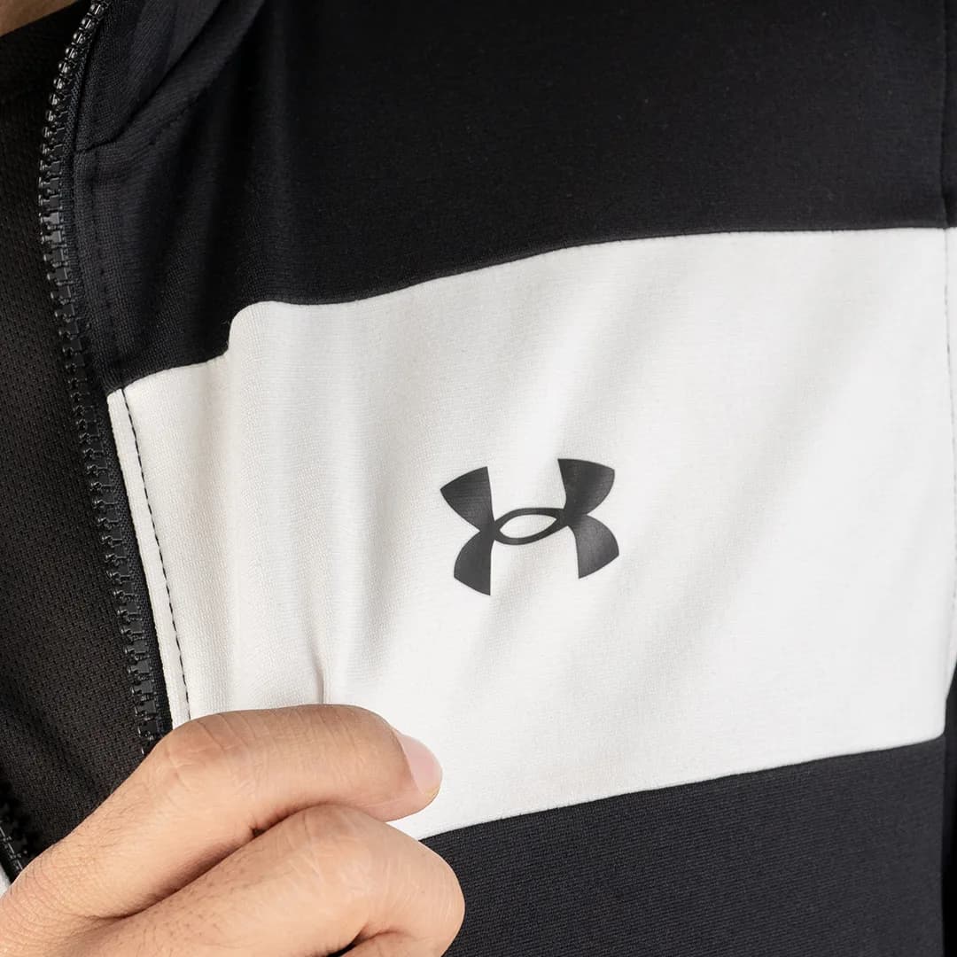 Jaket olahraga Under Armour twister 3