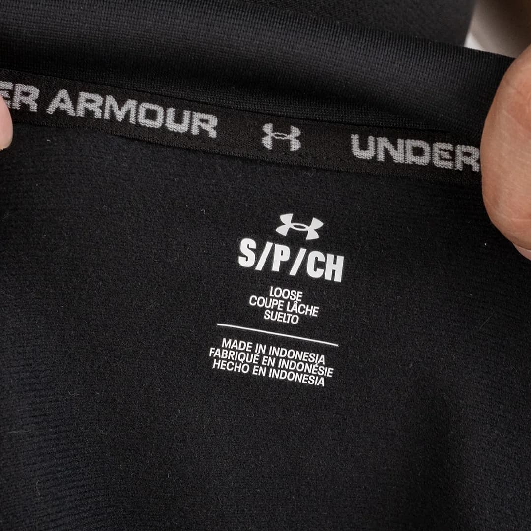 Jaket olahraga Under Armour twister 6