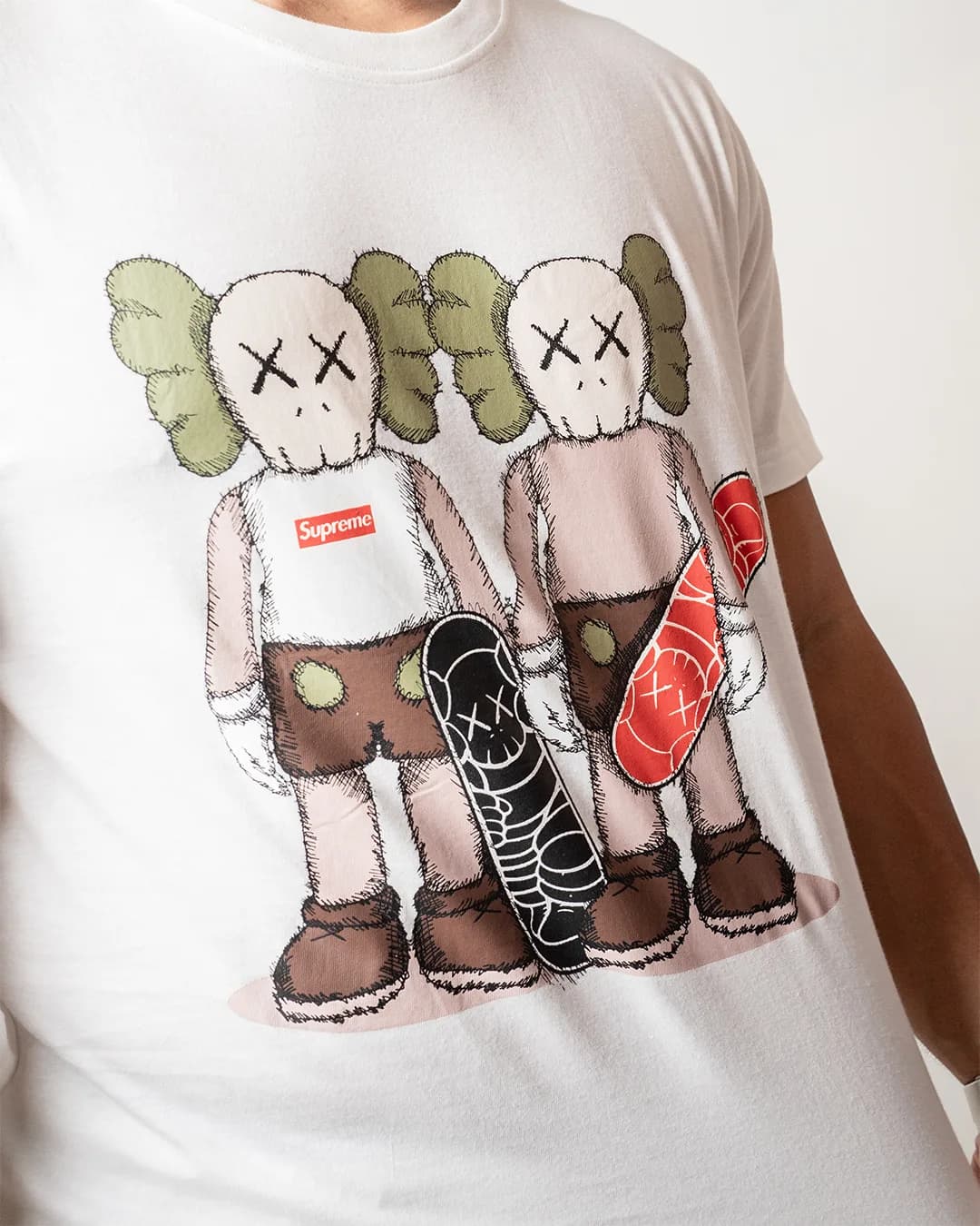 Kaos CMT Uniqlo Skate White 2