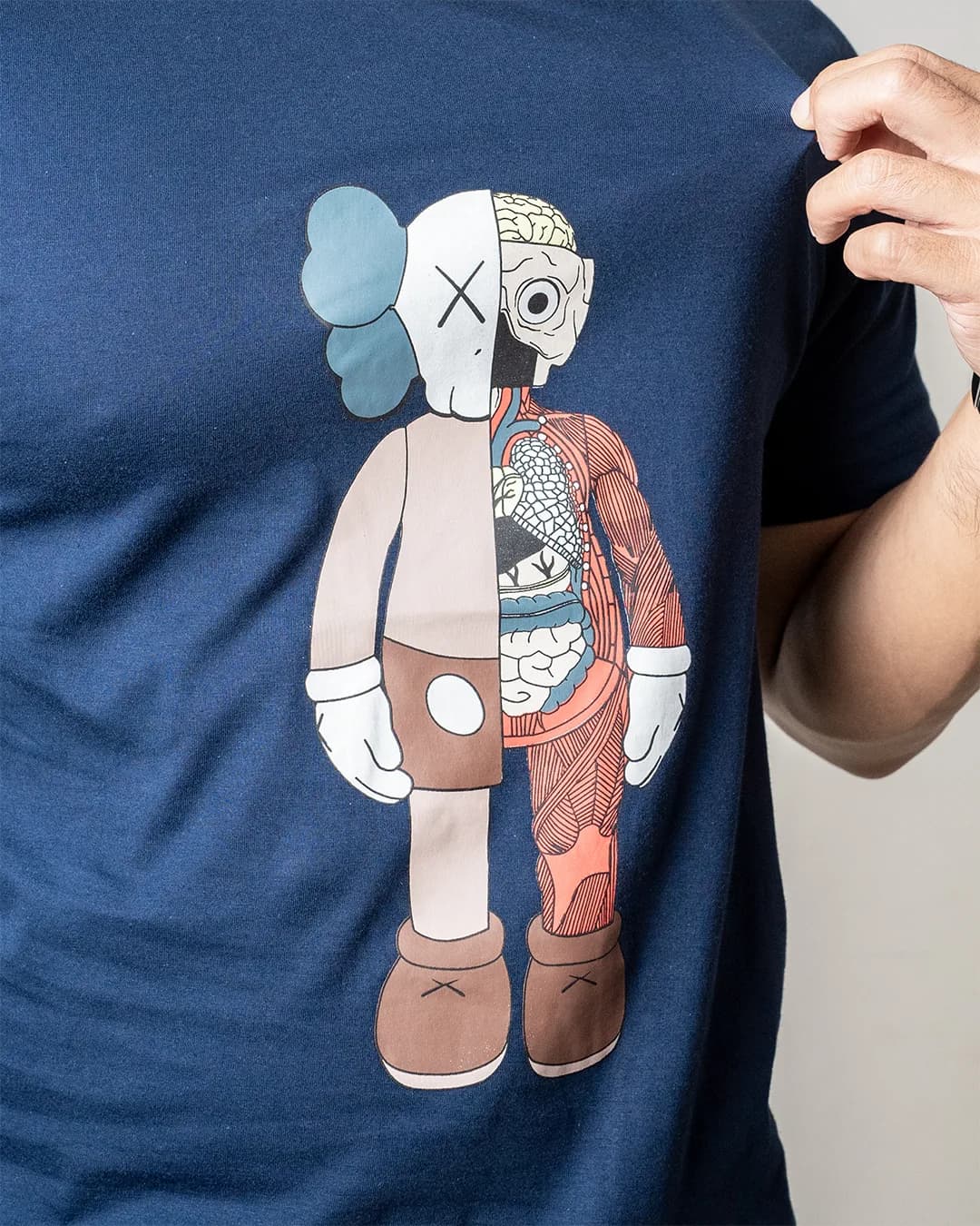 Kaos CMT Uniqlo Sad Navy 2
