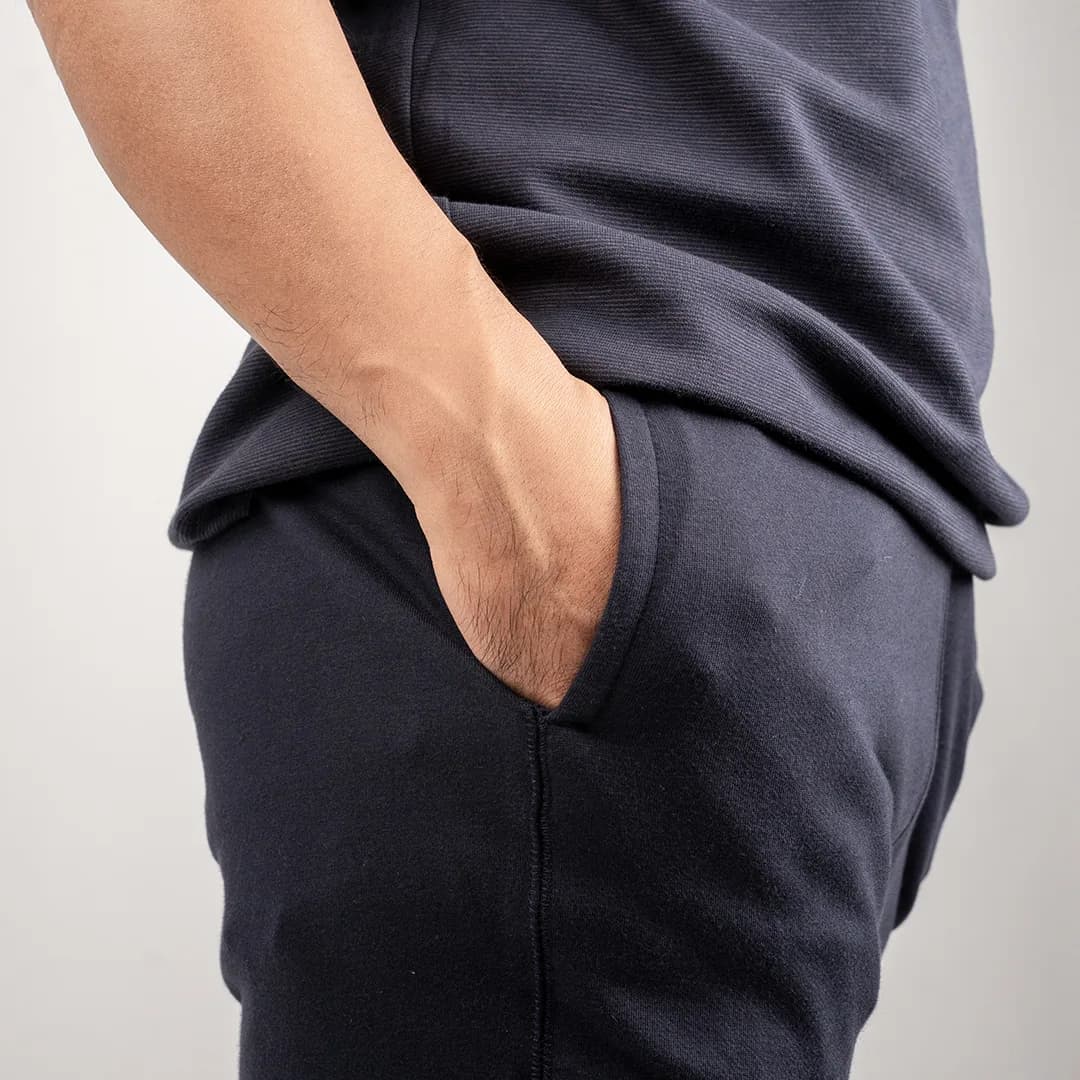 Celana jogger Uniqlo type 1 4