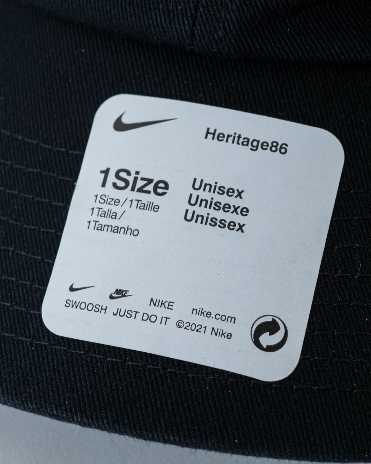Topi Nike original merchandise 3