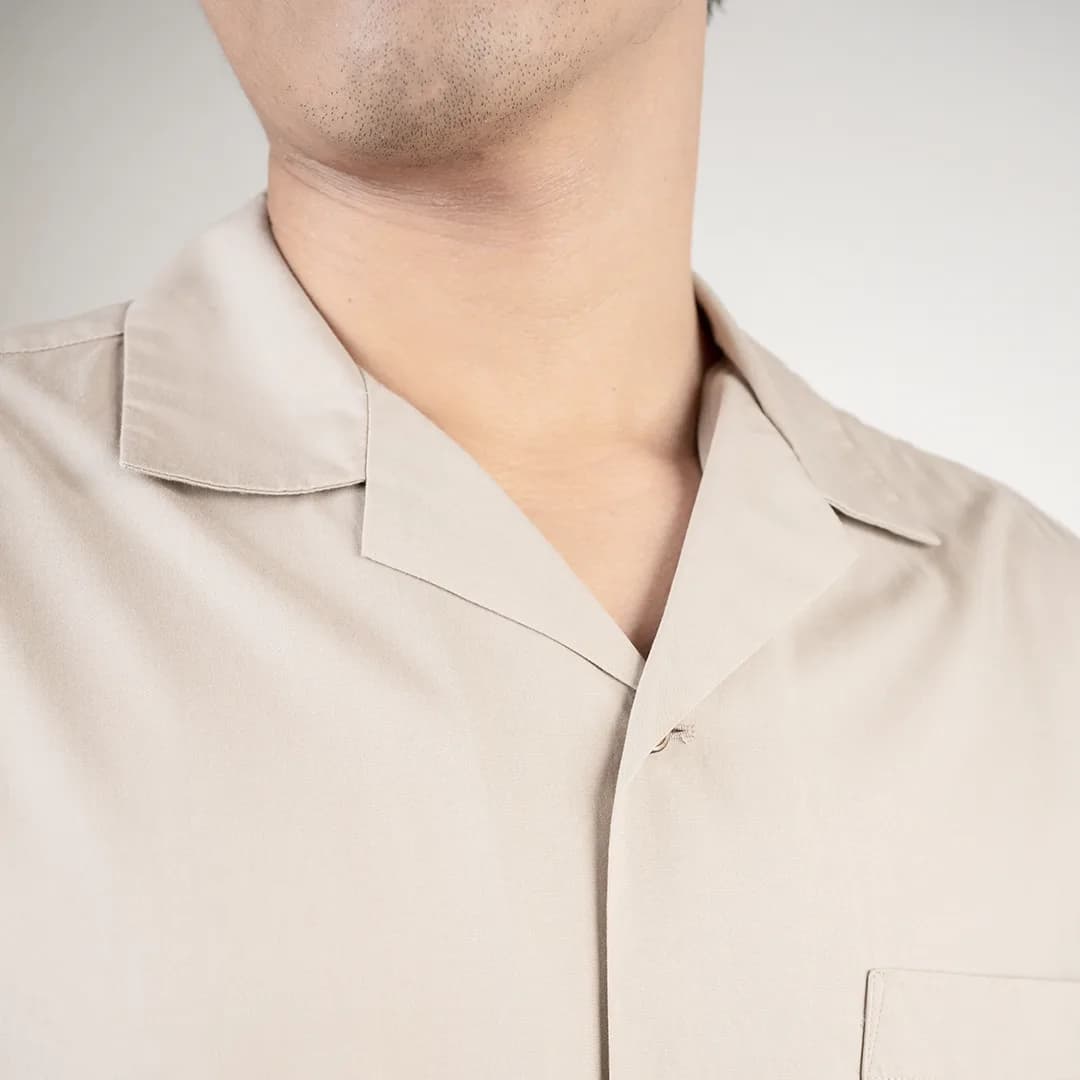 Kemeja lengan pendek Uniqlo open collar 3